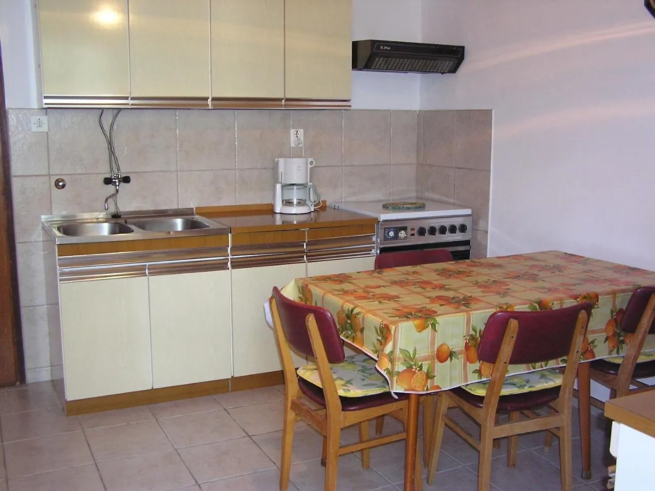 Apartments In Silo/Insel Krk 13514